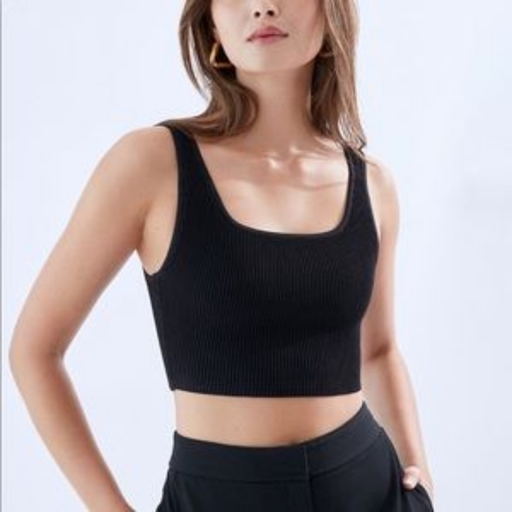 Aritzia Black Sculpt Knit Squareneck Cropped Tank